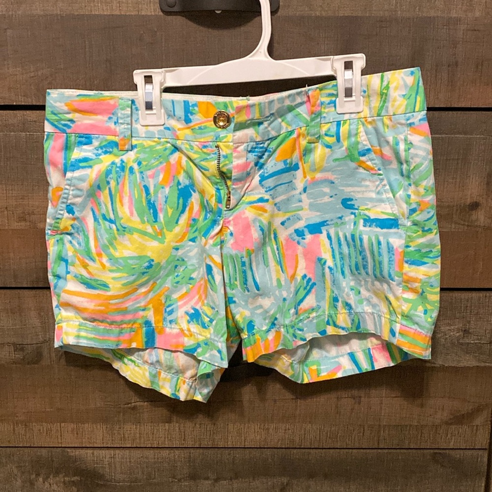 Lilly Colorful Shorts! Size 2